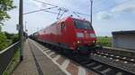 185 163-3	(91 80 6185 163-3 D-DB) durchf�hrt mit einem gemischten G�terzug denn Bahnhof Ovelg�nne.